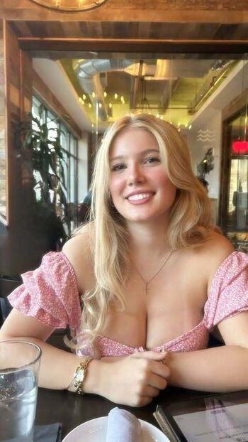 Full leaked Elizabeth graham private photo