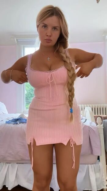 Full leaked Elizabeth m page private photo