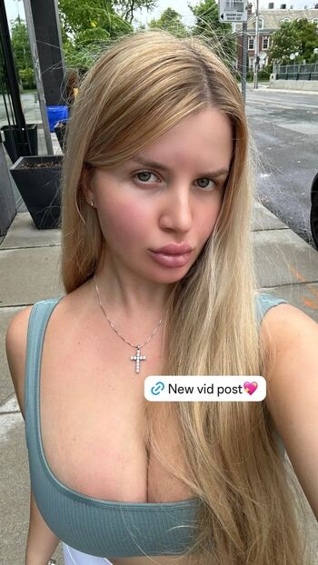 Full leaked Elizabeth m page private photo