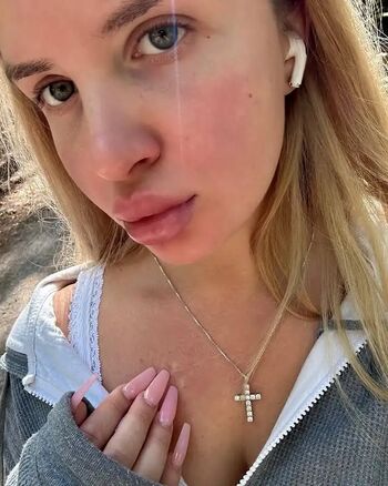 Full leaked Elizabeth m private photo