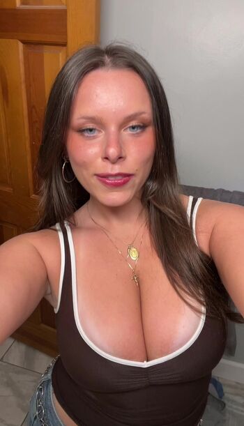 Full leaked Elizabeth owens page private photo