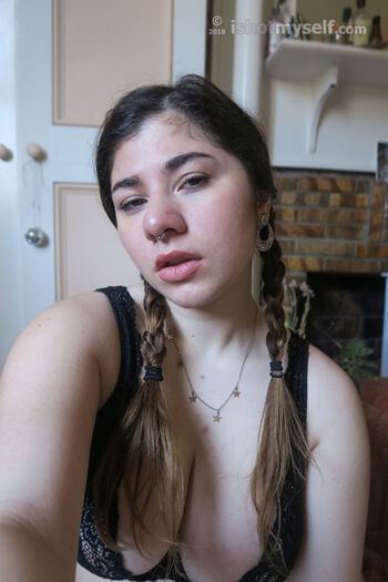 Elizabeth R