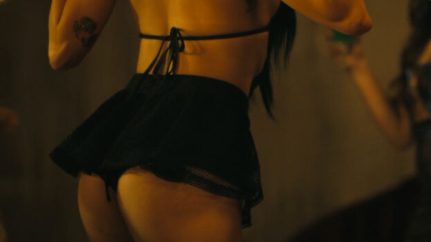 Full leaked Elizabeth rose private photo