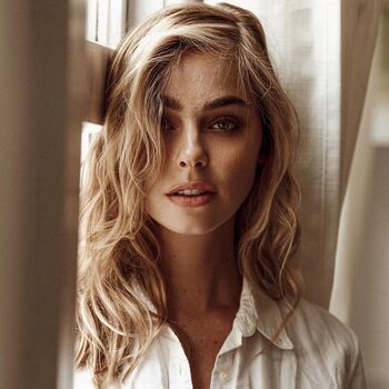 Full leaked Elizabeth turner private photo