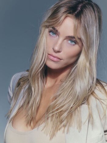 Full leaked Elizabeth turner private photo