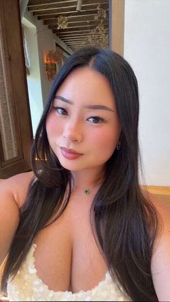 Full leaked Elizabeth vy private photo