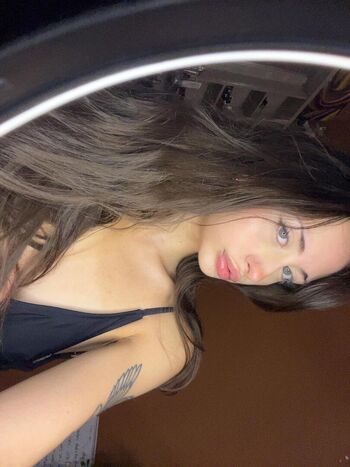 Full leaked Elizabethlynn page private photo