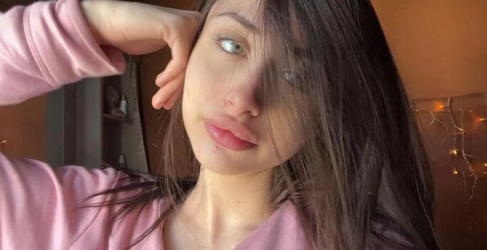 Full leaked Elizabethlynn page private photo
