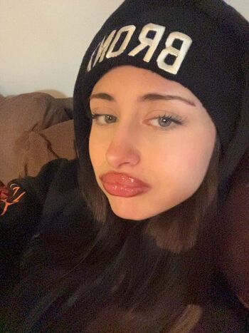 Full leaked Elizabethlynn page private photo