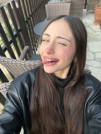 Full leaked Elizabethlynn page private photo