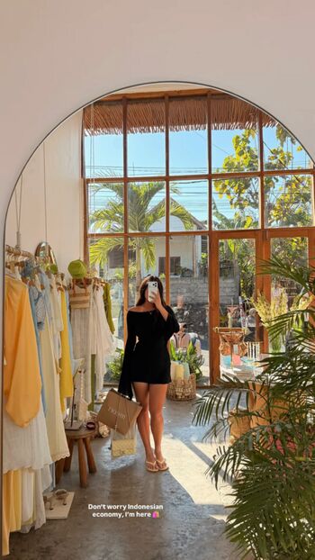 Full leaked Elizabethxpang private photo