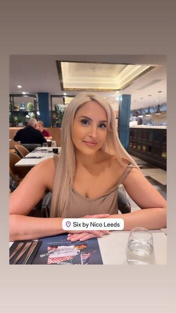 Full leaked Eljonesuk private photo