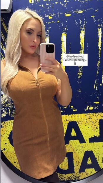 Full leaked Eljonesuk private photo