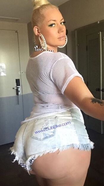 Full leaked Elke life private photo