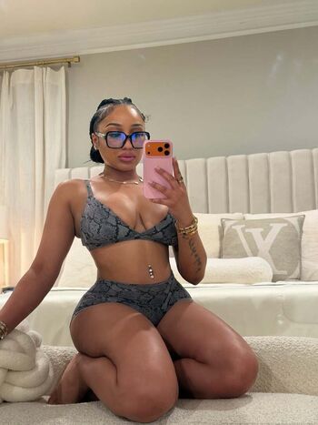 Full leaked Ella bandz private photo