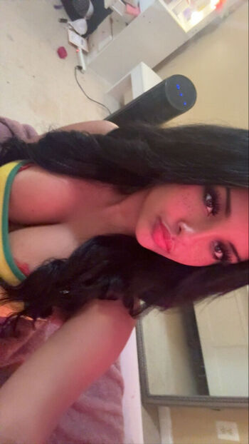 Full leaked Ella belay private photo
