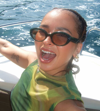 Full leaked Ella eyre private photo