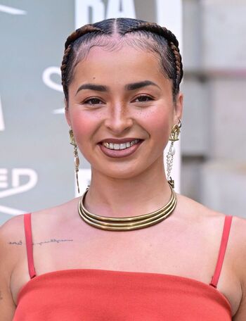 Full leaked Ella eyre private photo