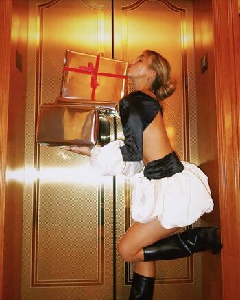 Full leaked Ella horan private photo