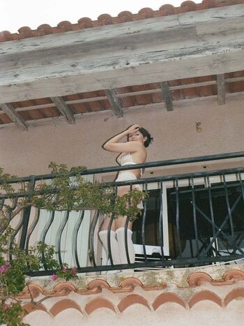 Full leaked Ella hunt page private photo