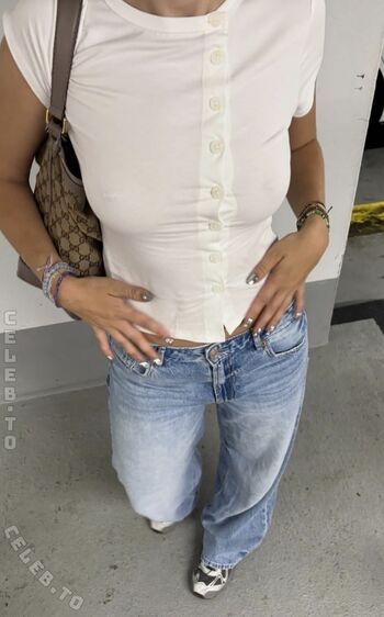 Full leaked Ella kania page private photo