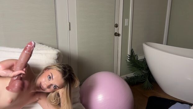 Full leaked Ella lowe private photo