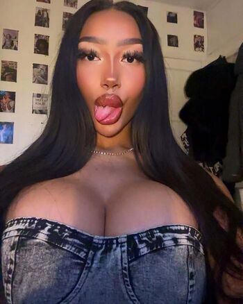 Full leaked Ella mac page private photo