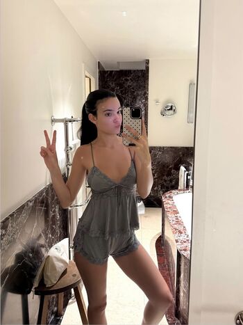 Full leaked Ella mendelsohn private photo