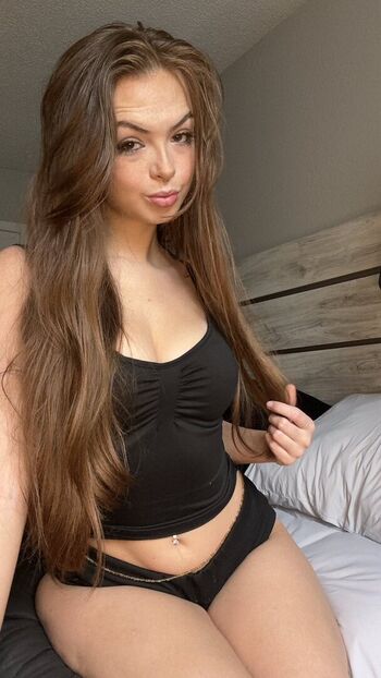Full leaked Ellaaffair private photo