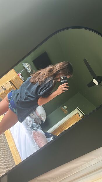 Full leaked Ellabennett private photo