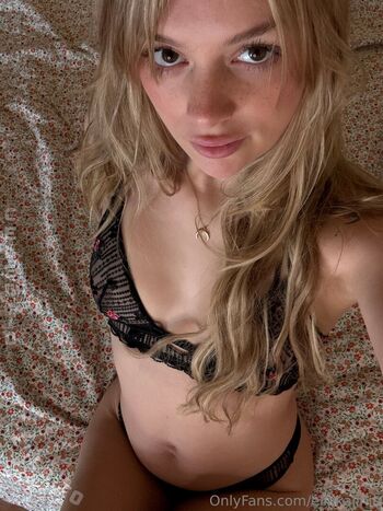 Full leaked Ellakalinin private photo