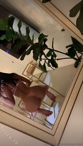 Full leaked Ellapetiteee private photo