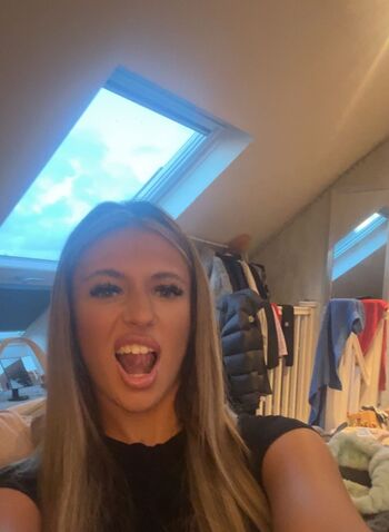 Full leaked Ellaxlongg private photo
