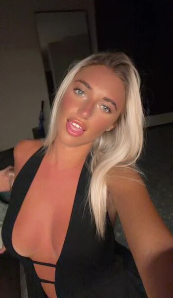 Full leaked Ellaxlongg private photo