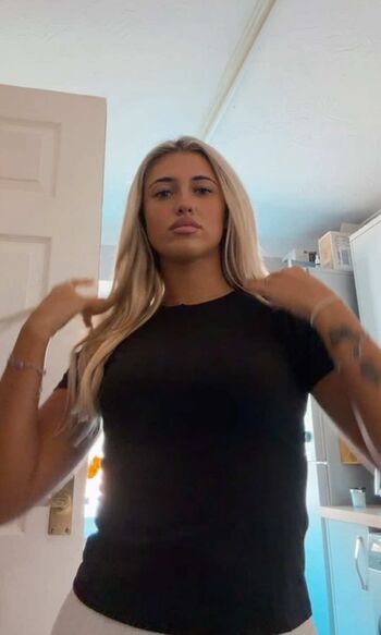 Full leaked Ellaxlongg private photo