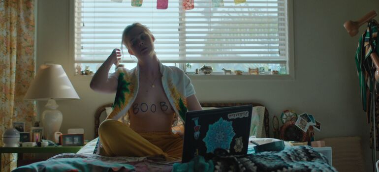 Full leaked Elle fanning page private photo