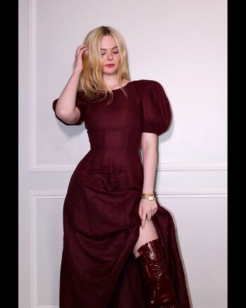 Full leaked Elle fanning page private photo