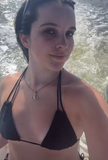 Full leaked Elle mulvaney private photo