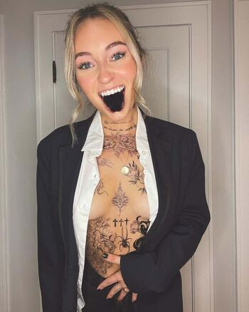 Full leaked Ellemarie page private photo