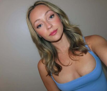 Full leaked Ellemarie page private photo