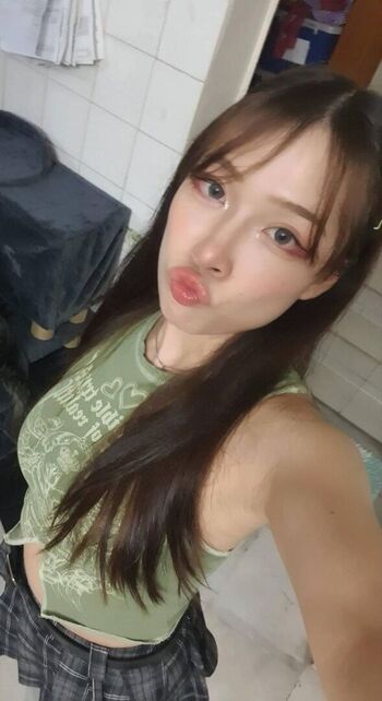 Full leaked Ellemonade private photo
