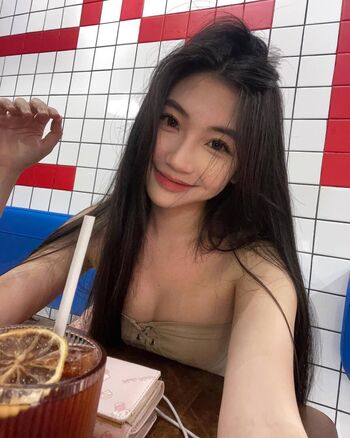 Ellen Tan