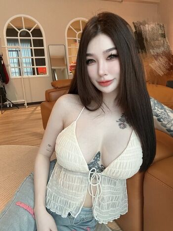 ellena_ling33