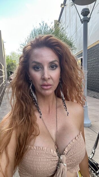 Full leaked Elleyringo private photo