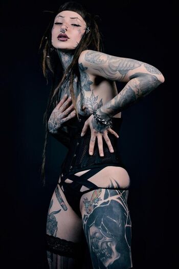 Full leaked Elli disasterpiece private photo