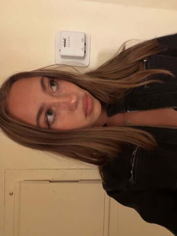 Full leaked Elli wes t private photo