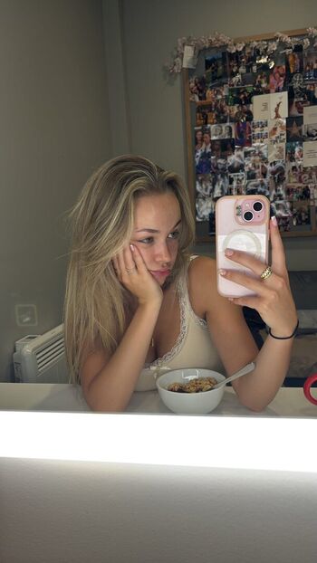 Full leaked Ellie dadd private photo