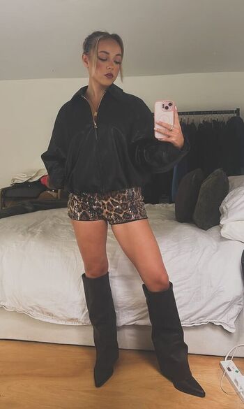 Full leaked Ellie dadd private photo