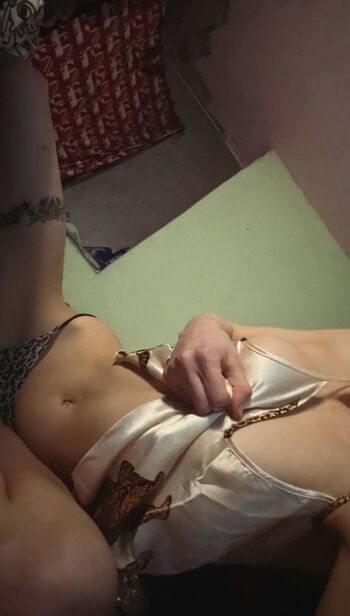 Full leaked Ellie liptrot private photo