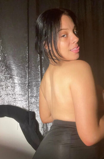 Full leaked Ellielea private photo